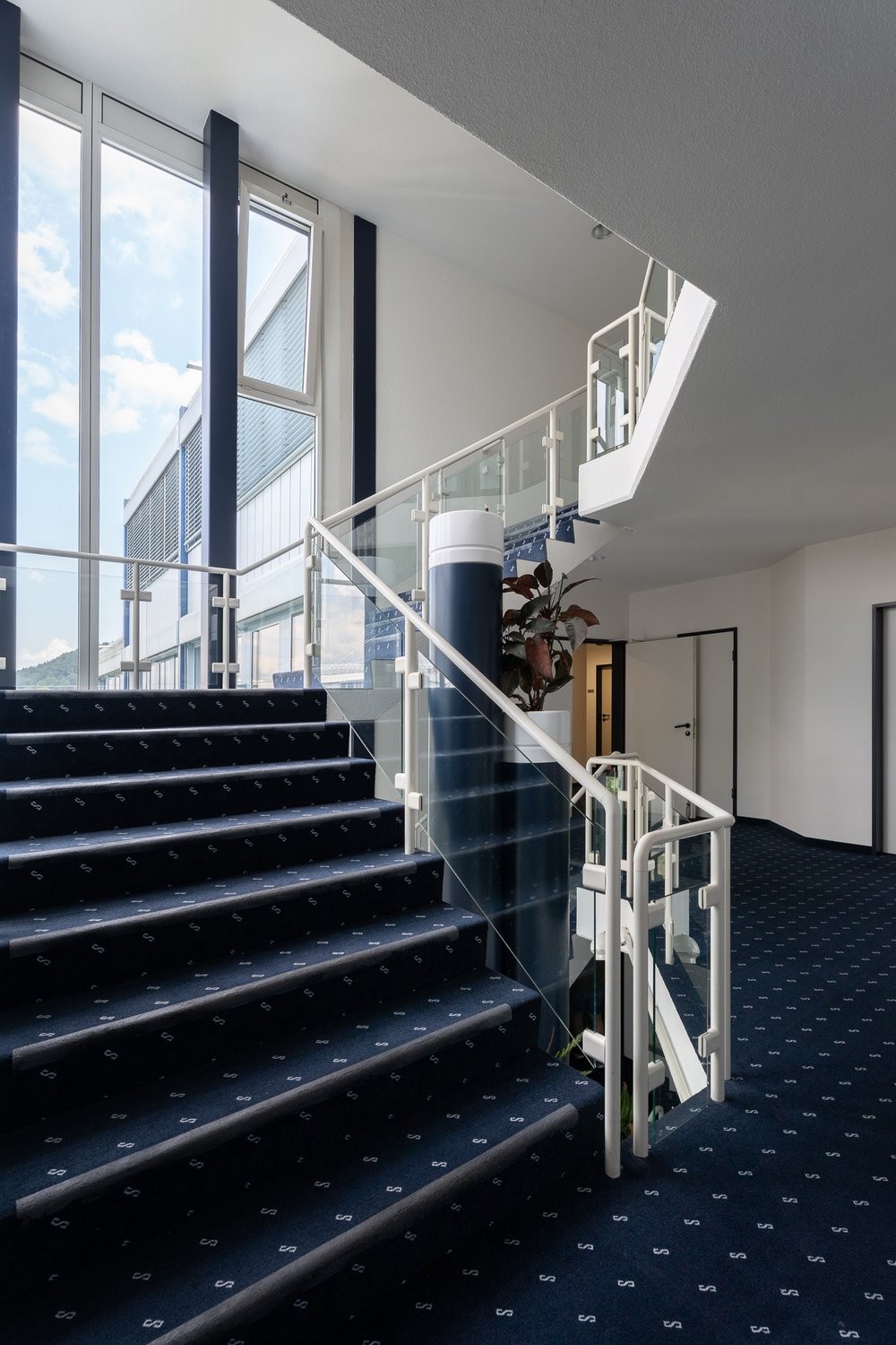 23m² office