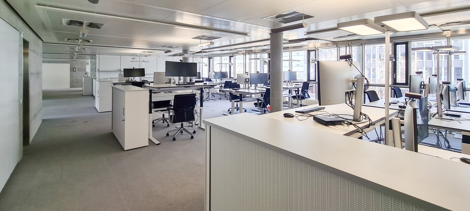 3449m² office