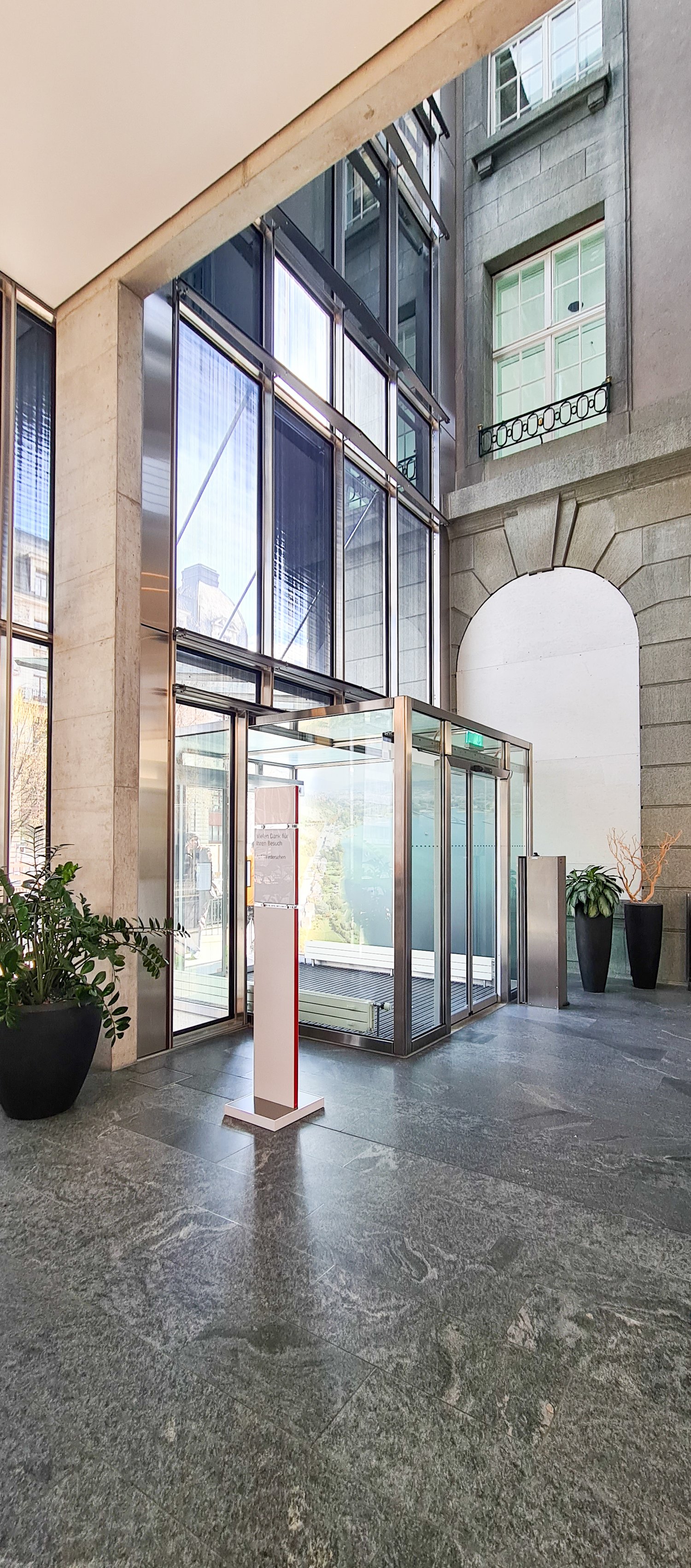3449m² office