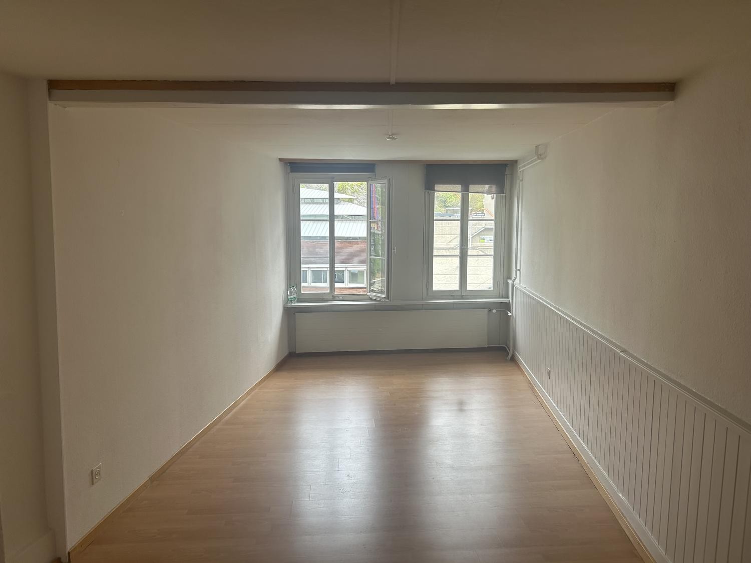 5 rooms apartment