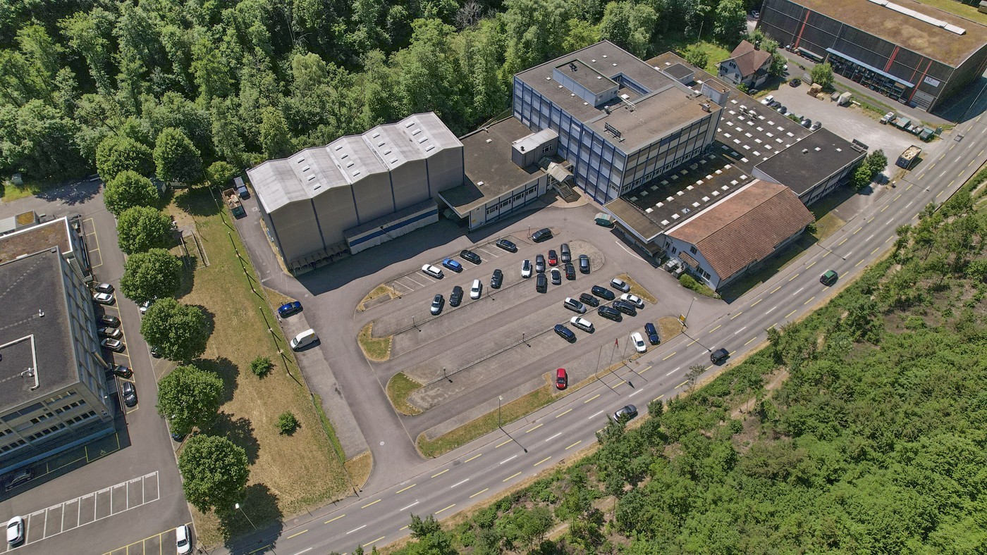 120m² office