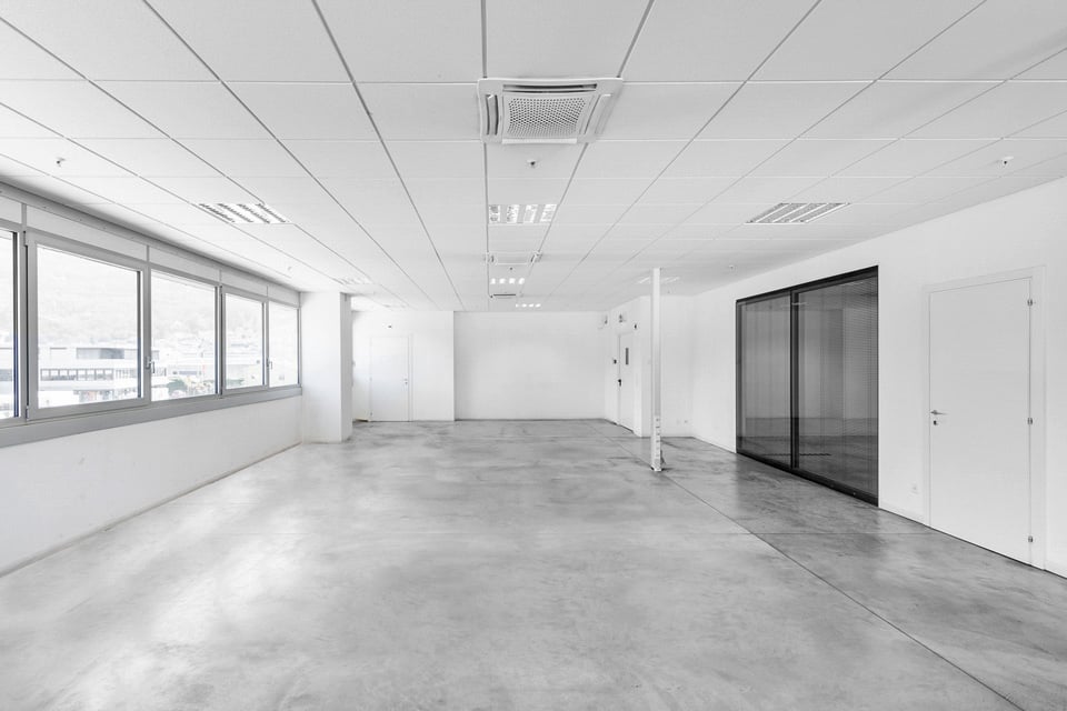 168m² office