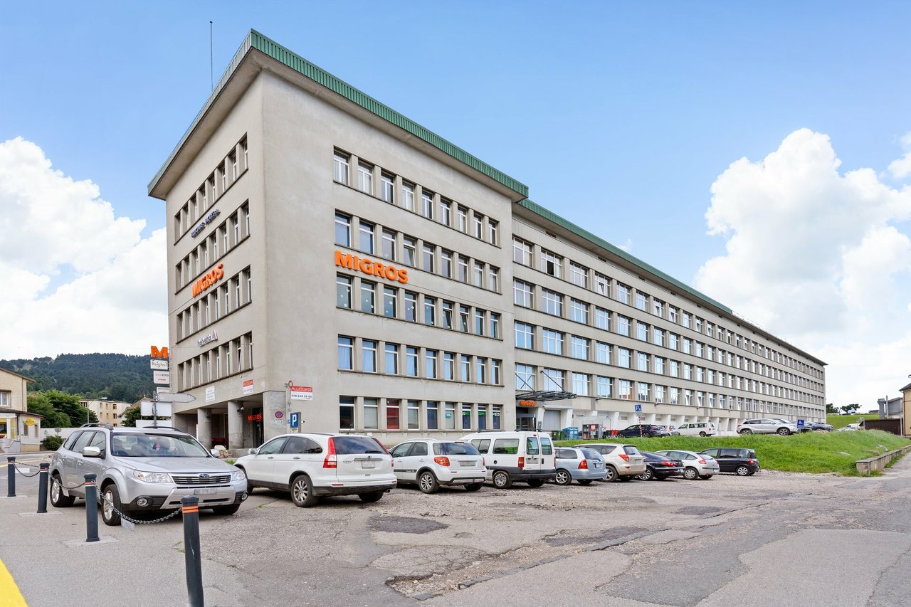 80m² commerciale