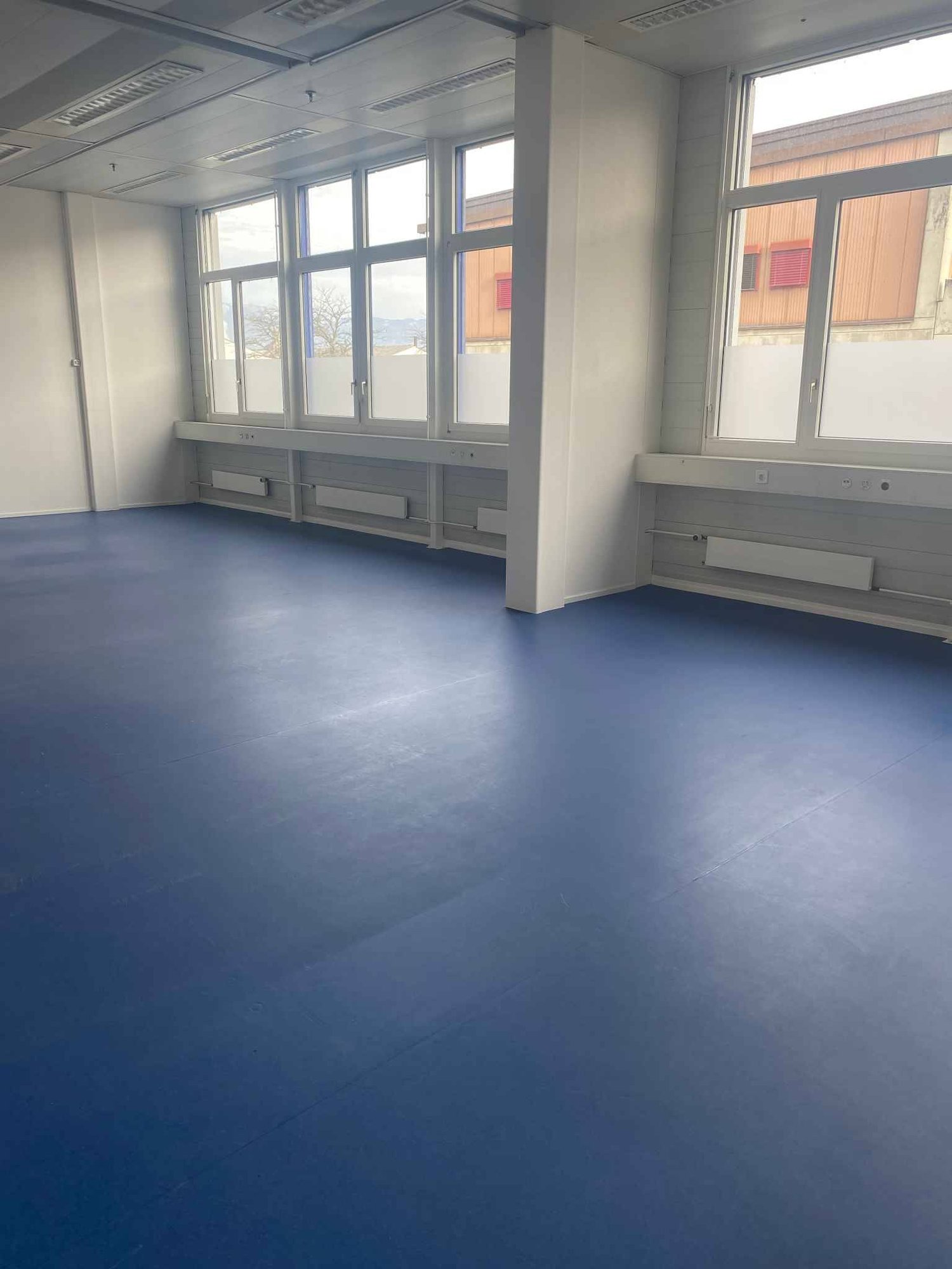 92m² commerciale