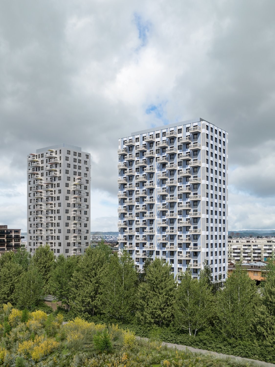 85m² commercial
