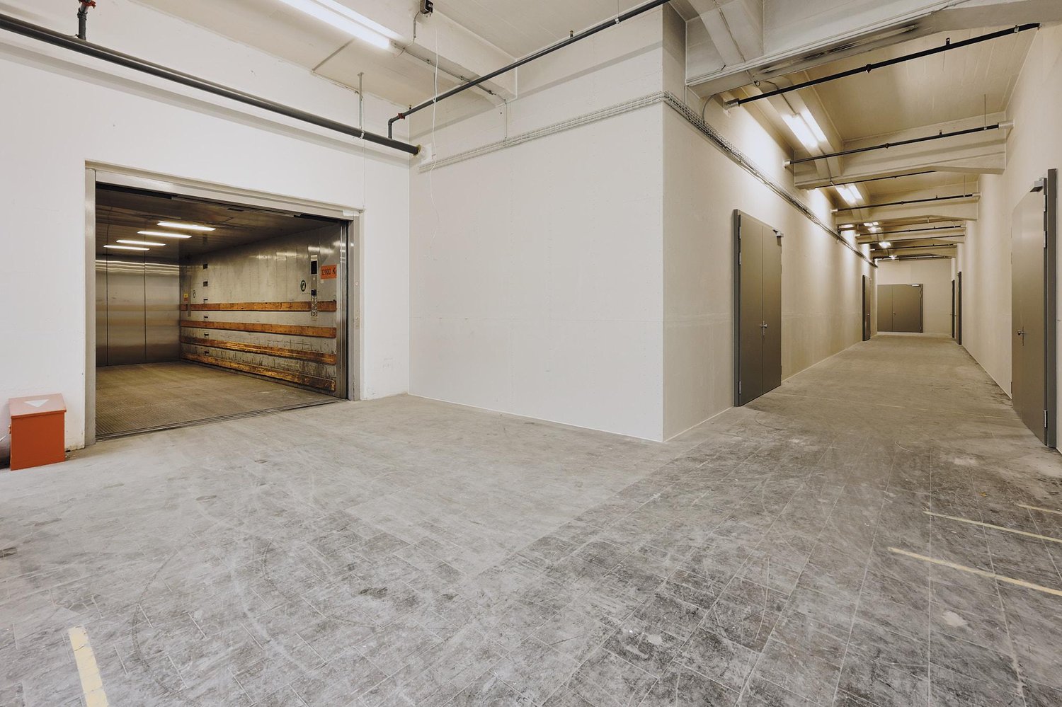 486m² commerciale