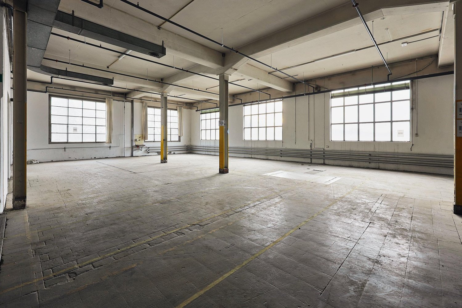 486m² commerciale