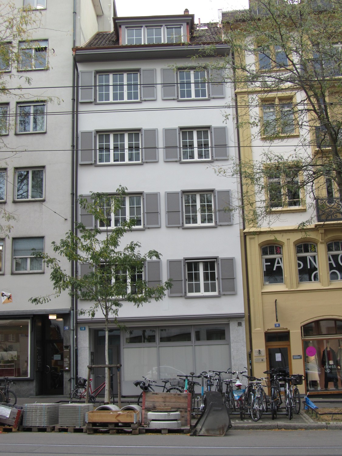 2 rooms roof flat