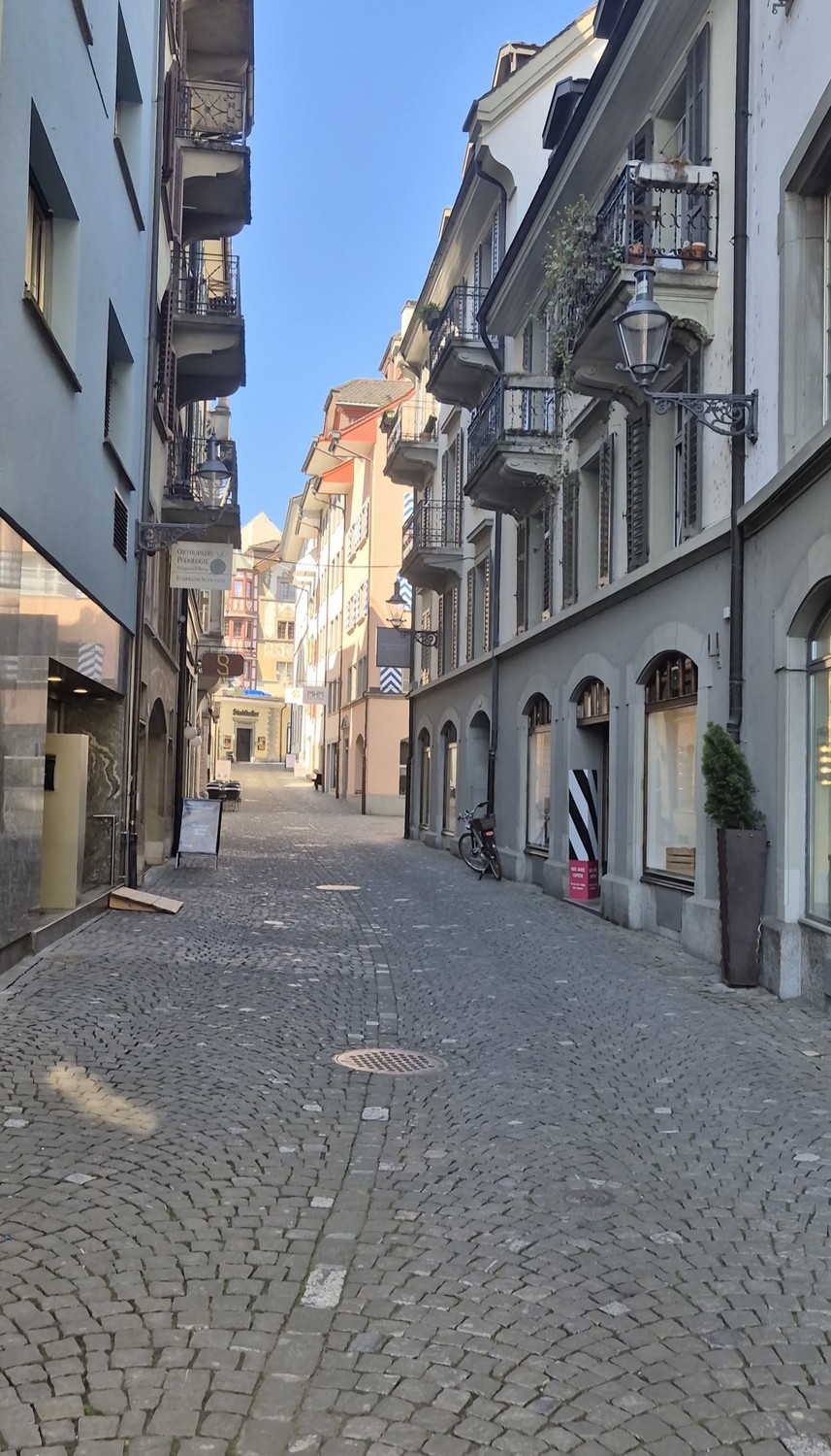 37m² commercial