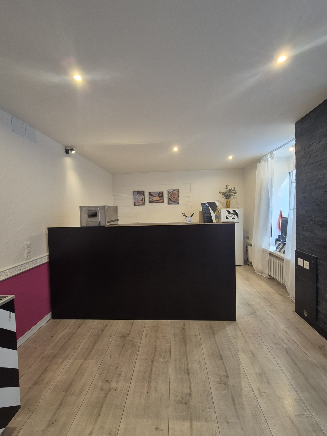37m² commercial