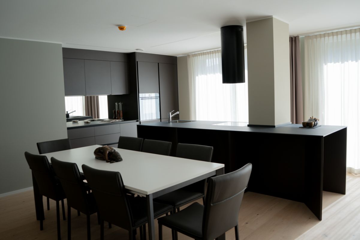 4 ½ Zimmer möblierte Wohnung