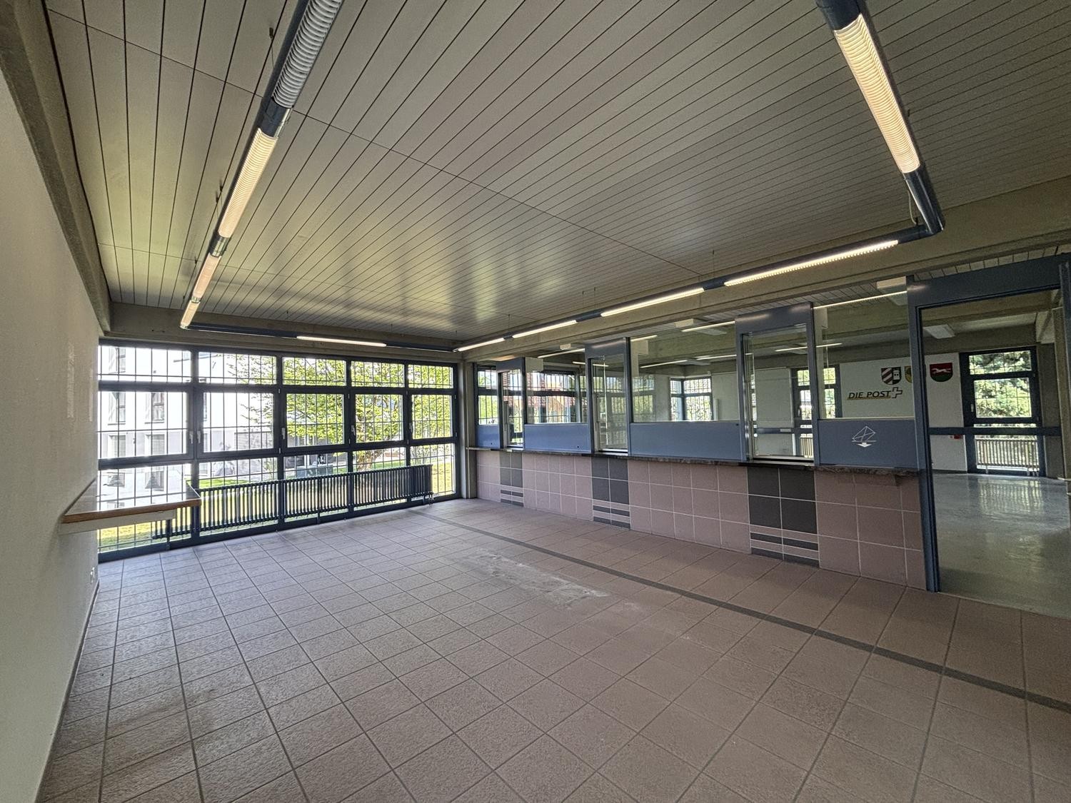 298m² commerciale