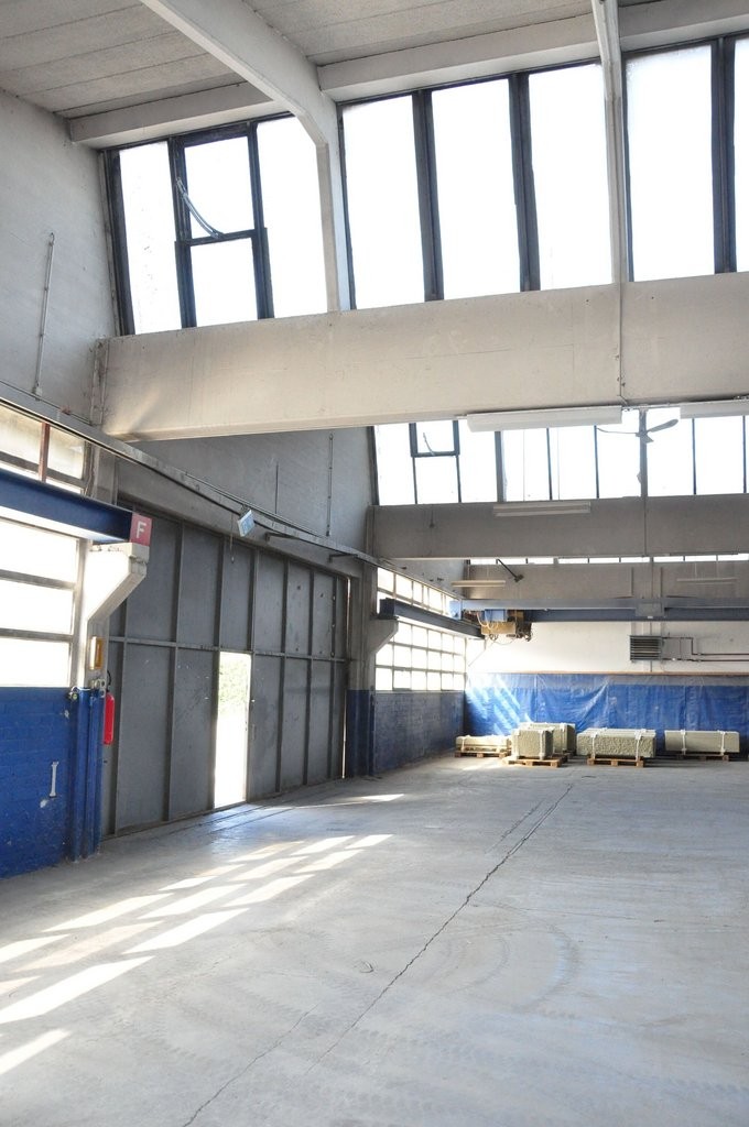 1100m² commercial