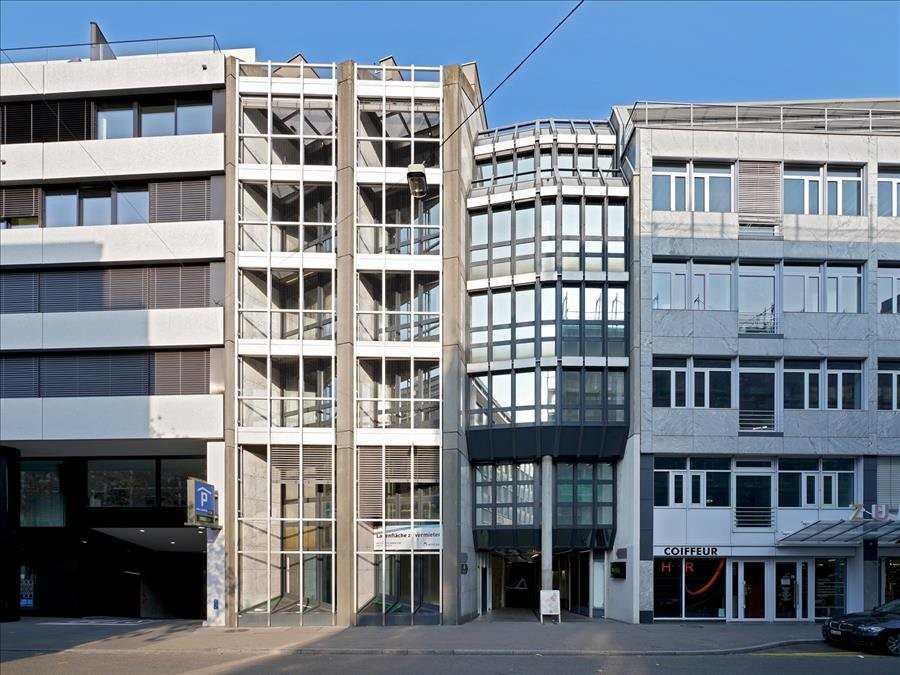 91m² shop