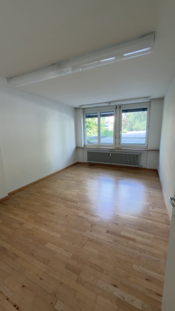 54m² office