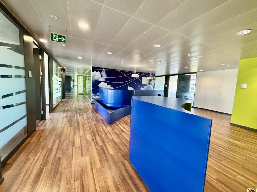 350m² Büro