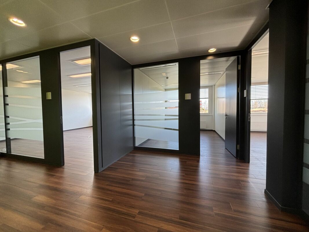 350m² Büro