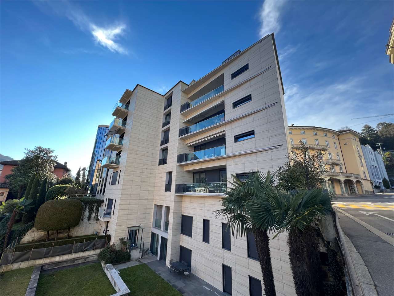2 ½ Zimmer möblierte Wohnung