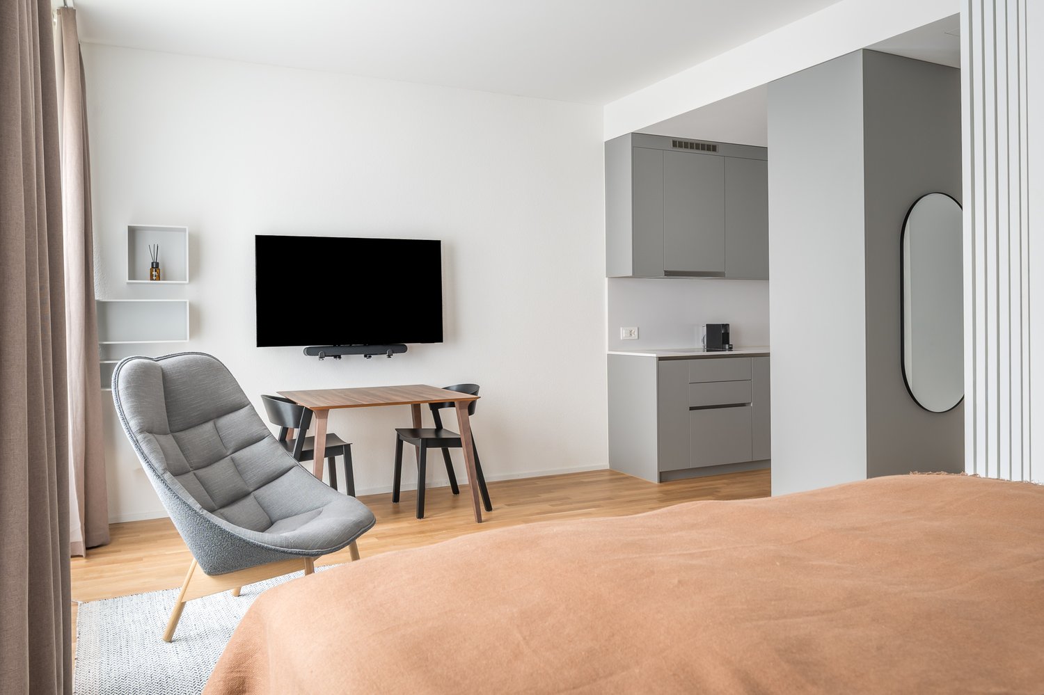 2 ½ pièces appartement meublé