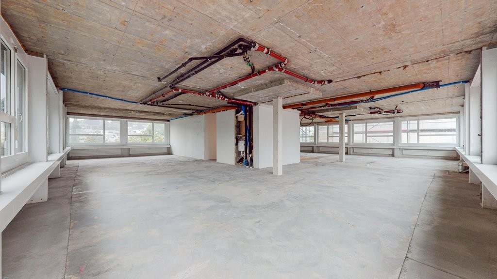 194m² commercial