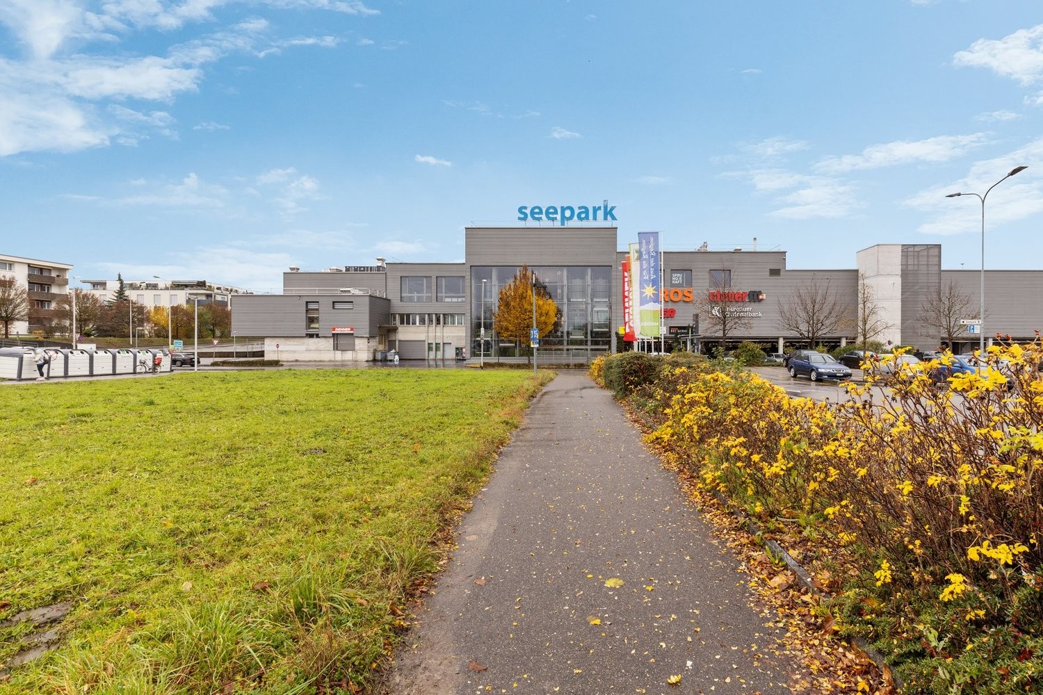 415m² commercial