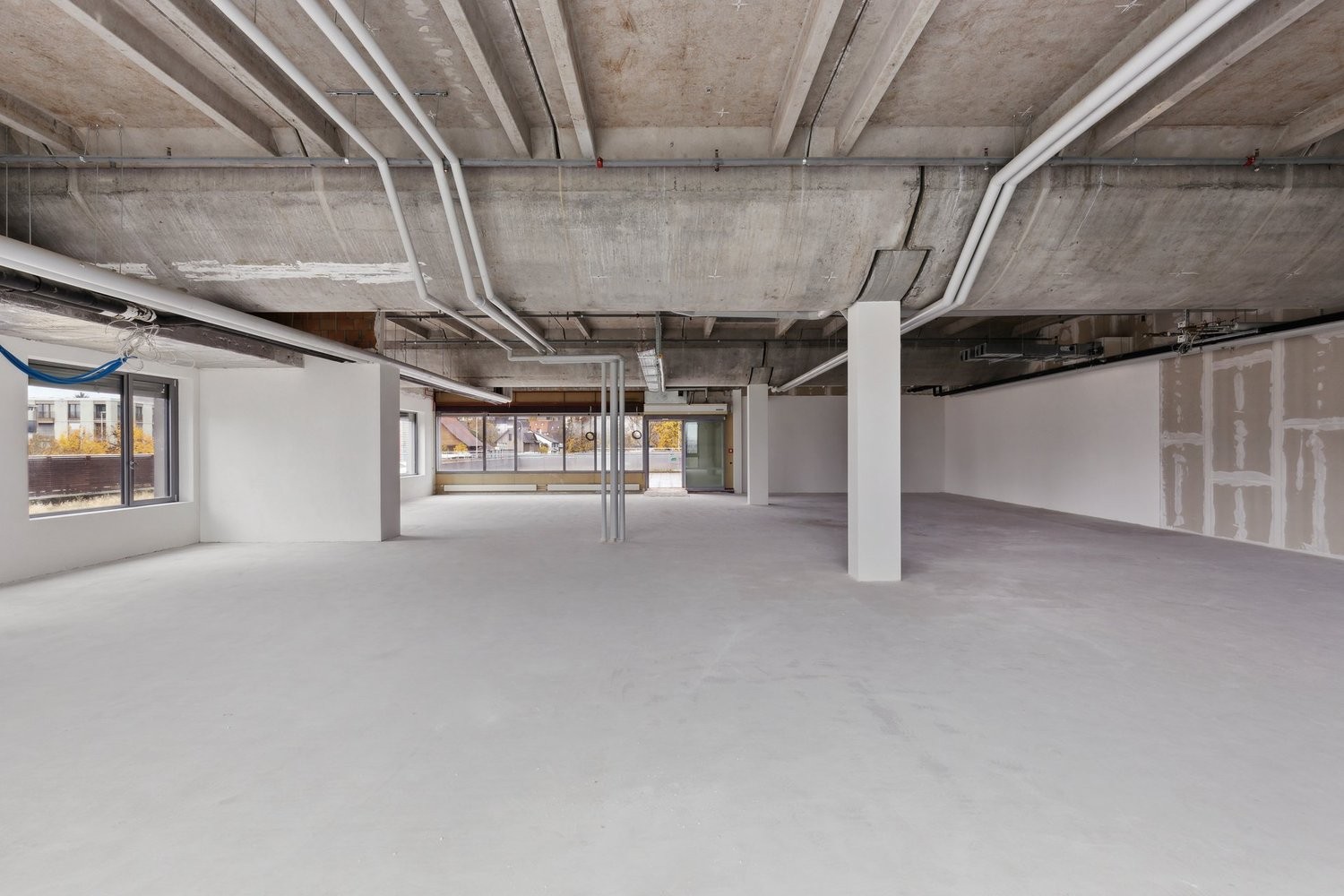 415m² commercial