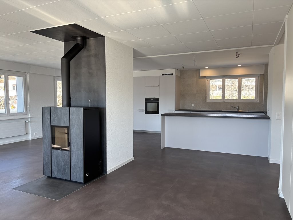 5 rooms apartment