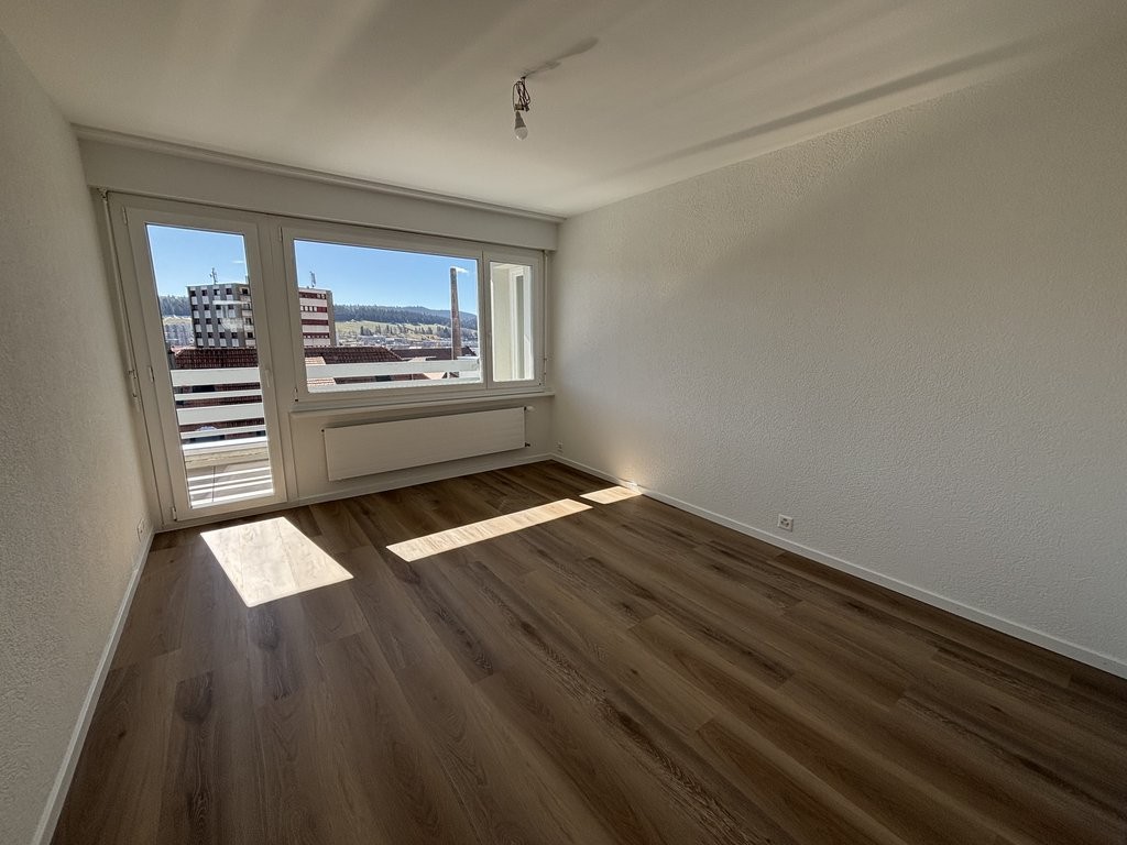 5 rooms apartment