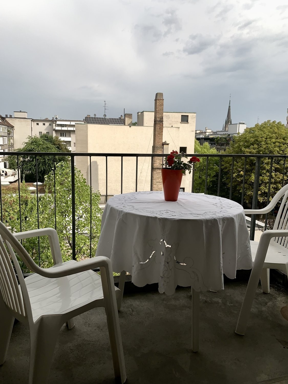 2 rooms furnished flat
