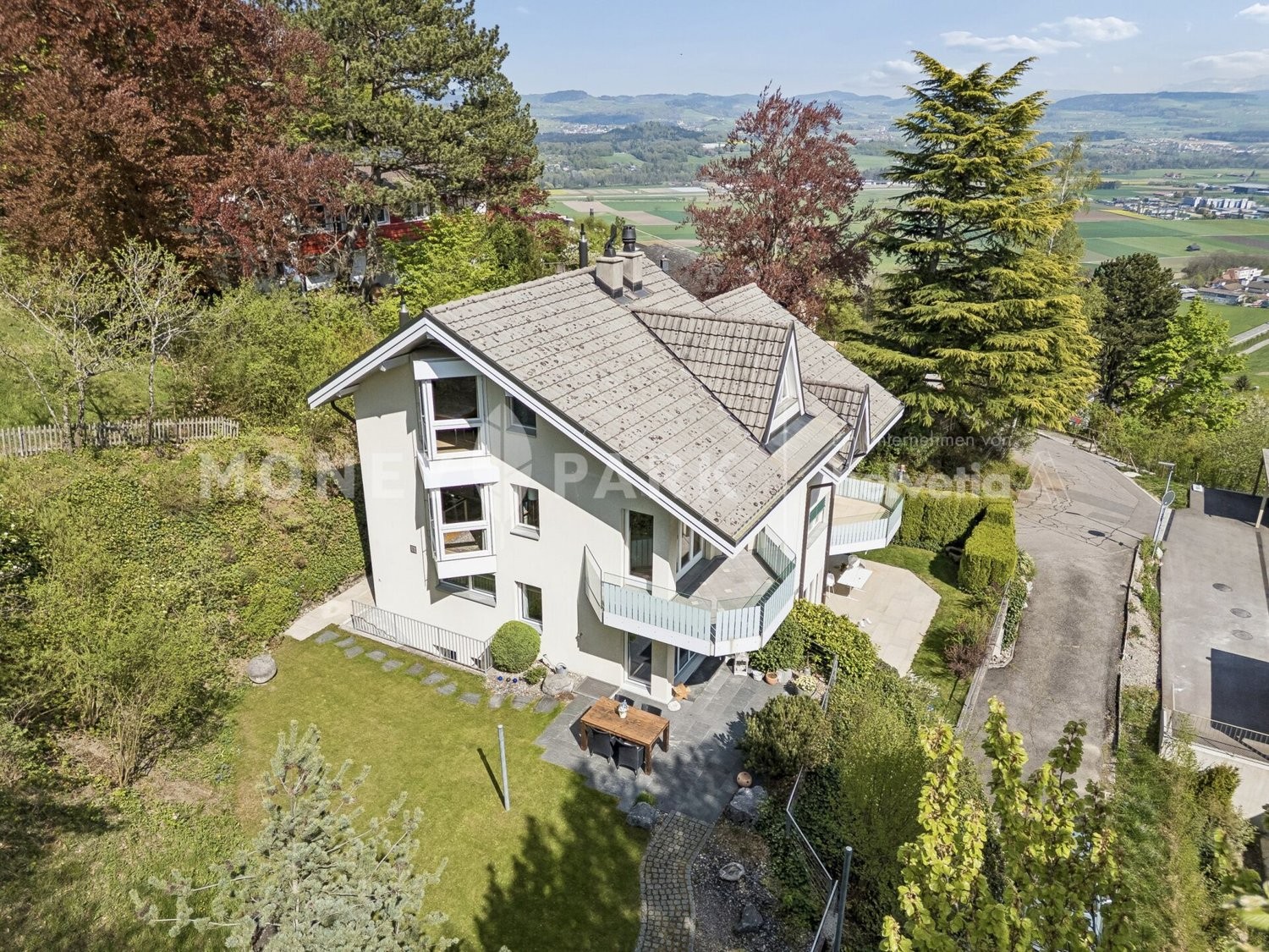 Maison individuelle de 7 ½ pièces