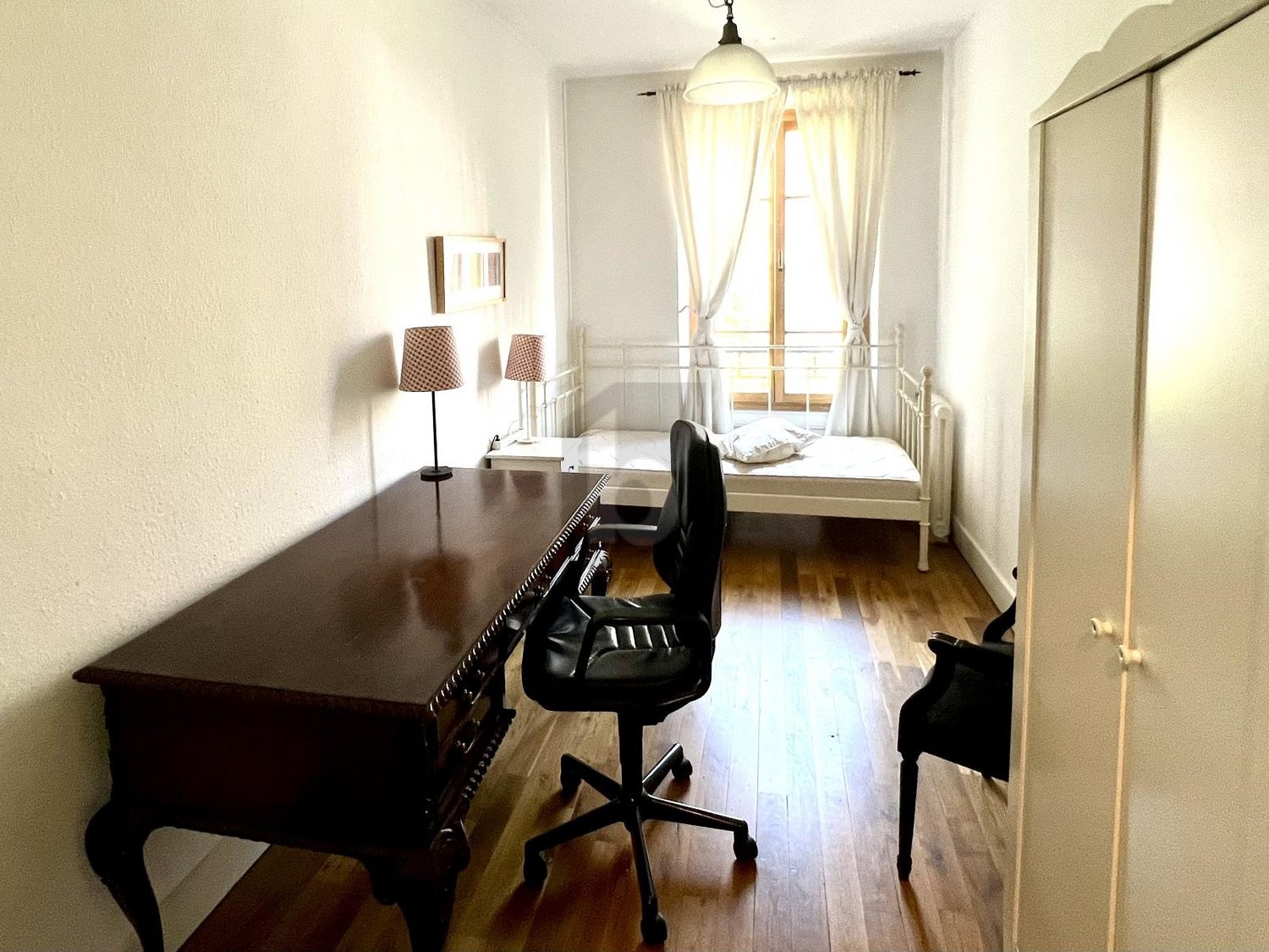 4 rooms furnished flat
