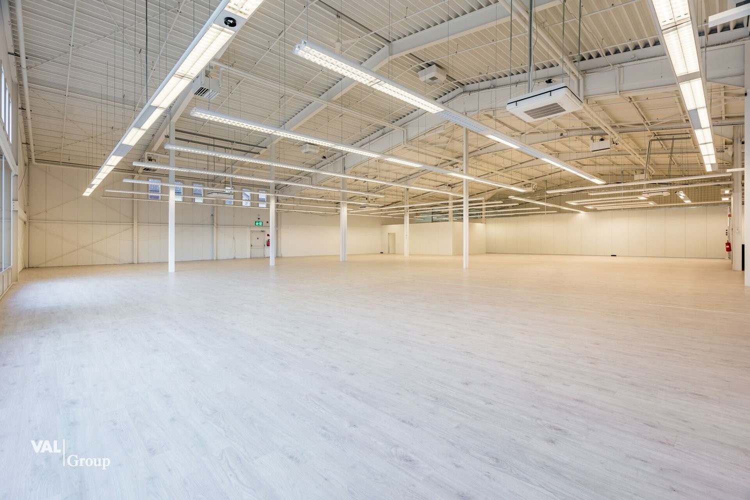1190m² commercial