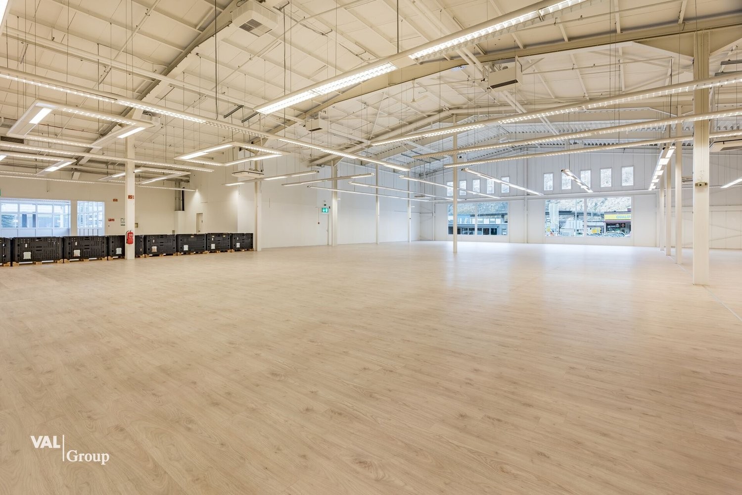 1190m² commercial