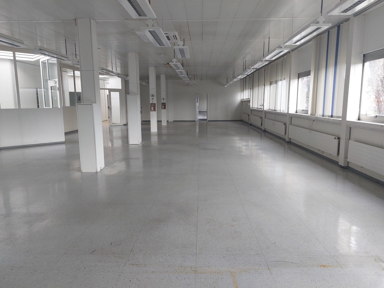 1000m² Atelier