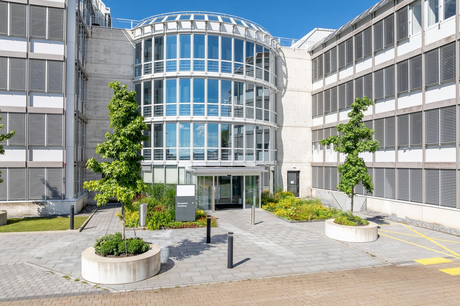 12m² office