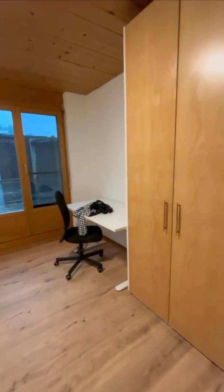 Camera in un appartamento condiviso