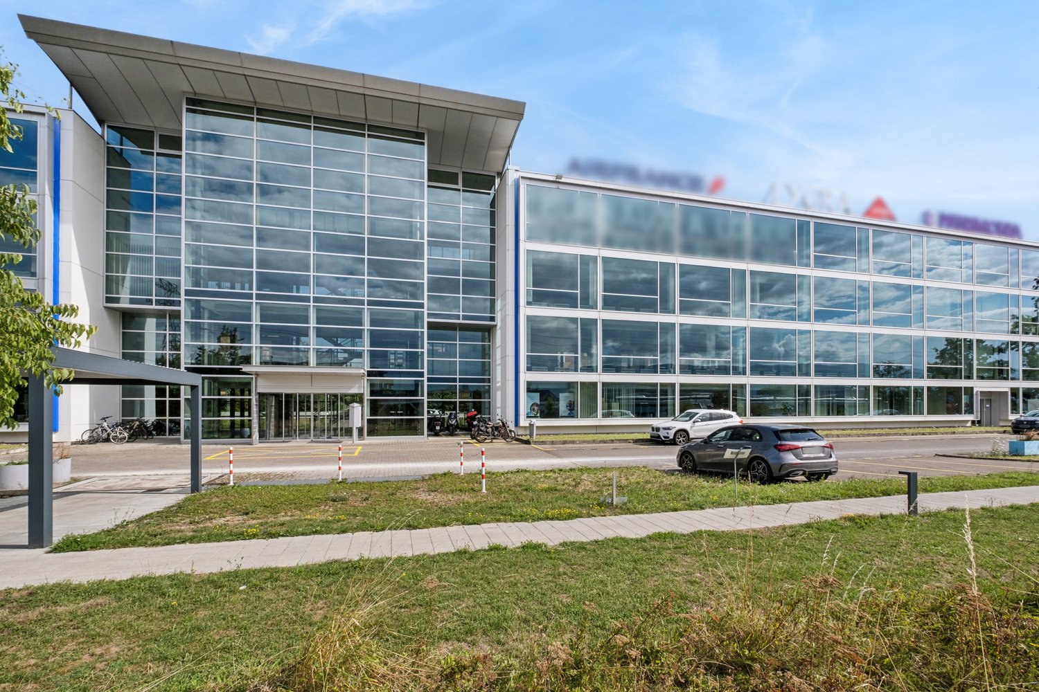 558m² Büro