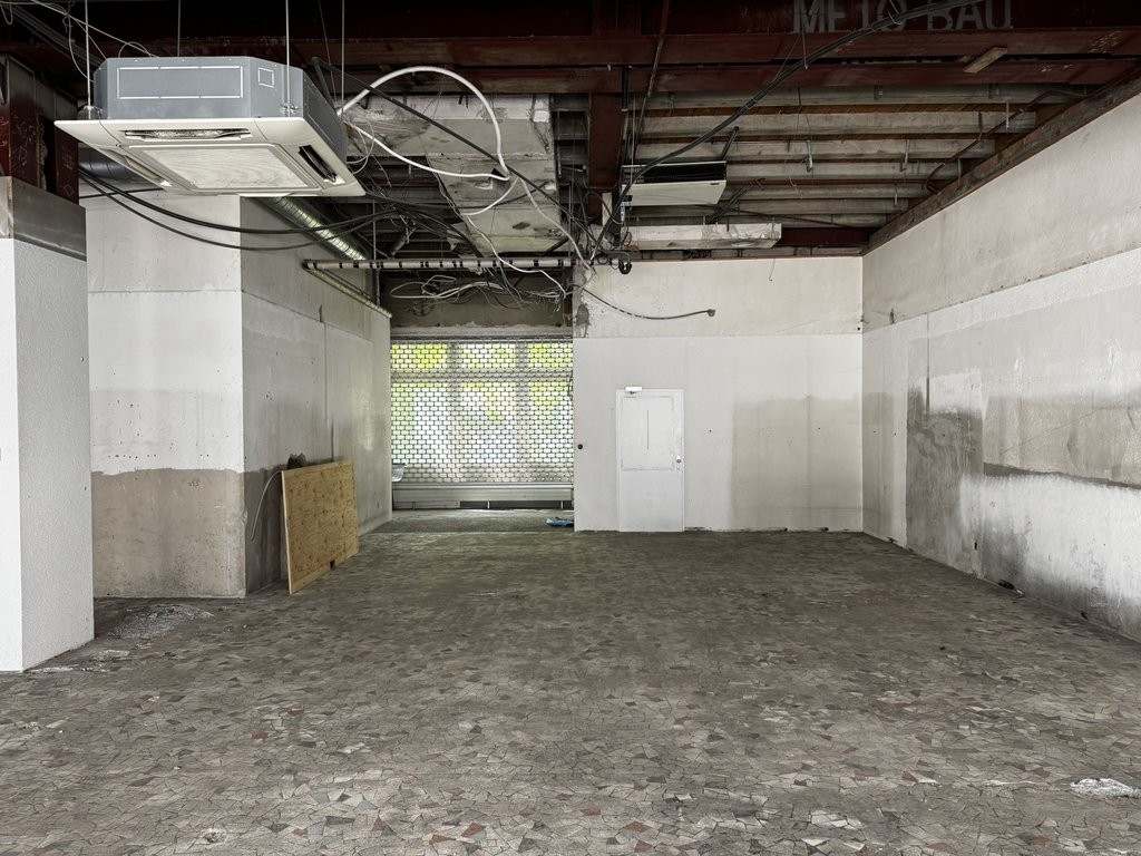 176m² commerciale