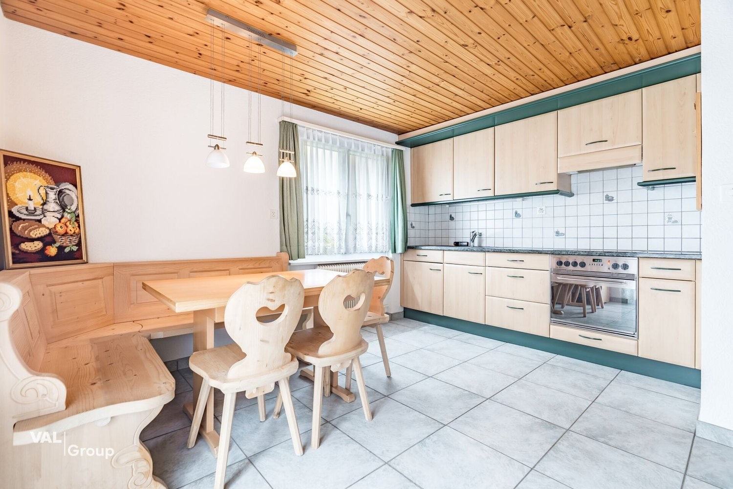 8 ½ rooms single house