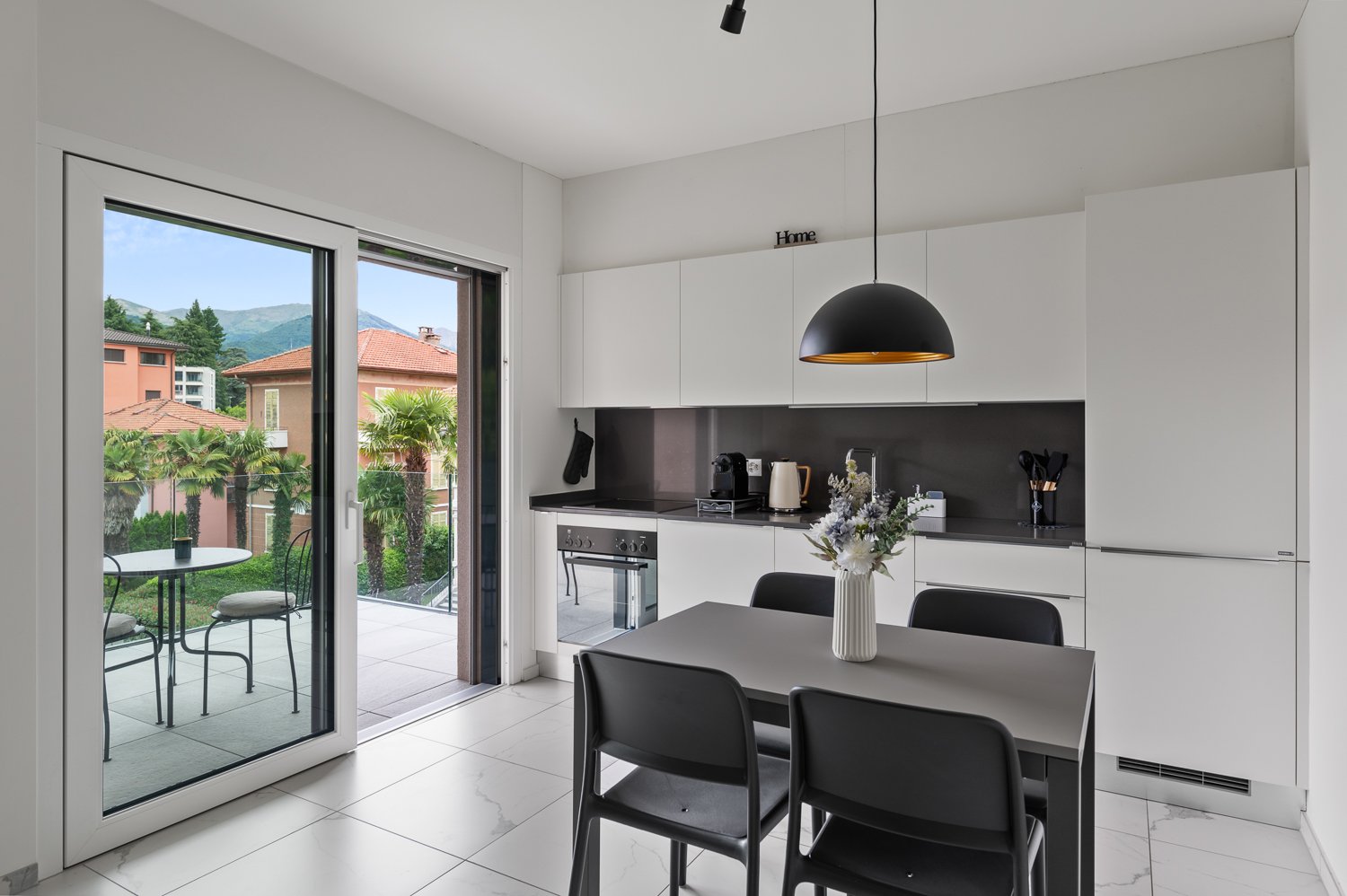 2 ½ Zimmer möblierte Wohnung
