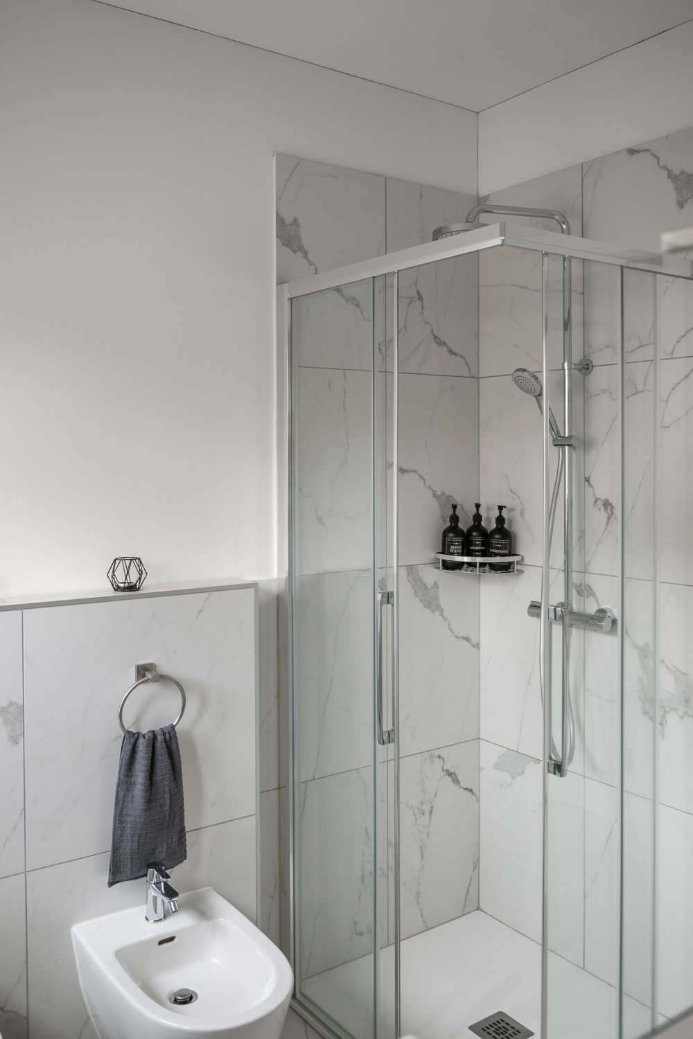 2 ½ Zimmer möblierte Wohnung