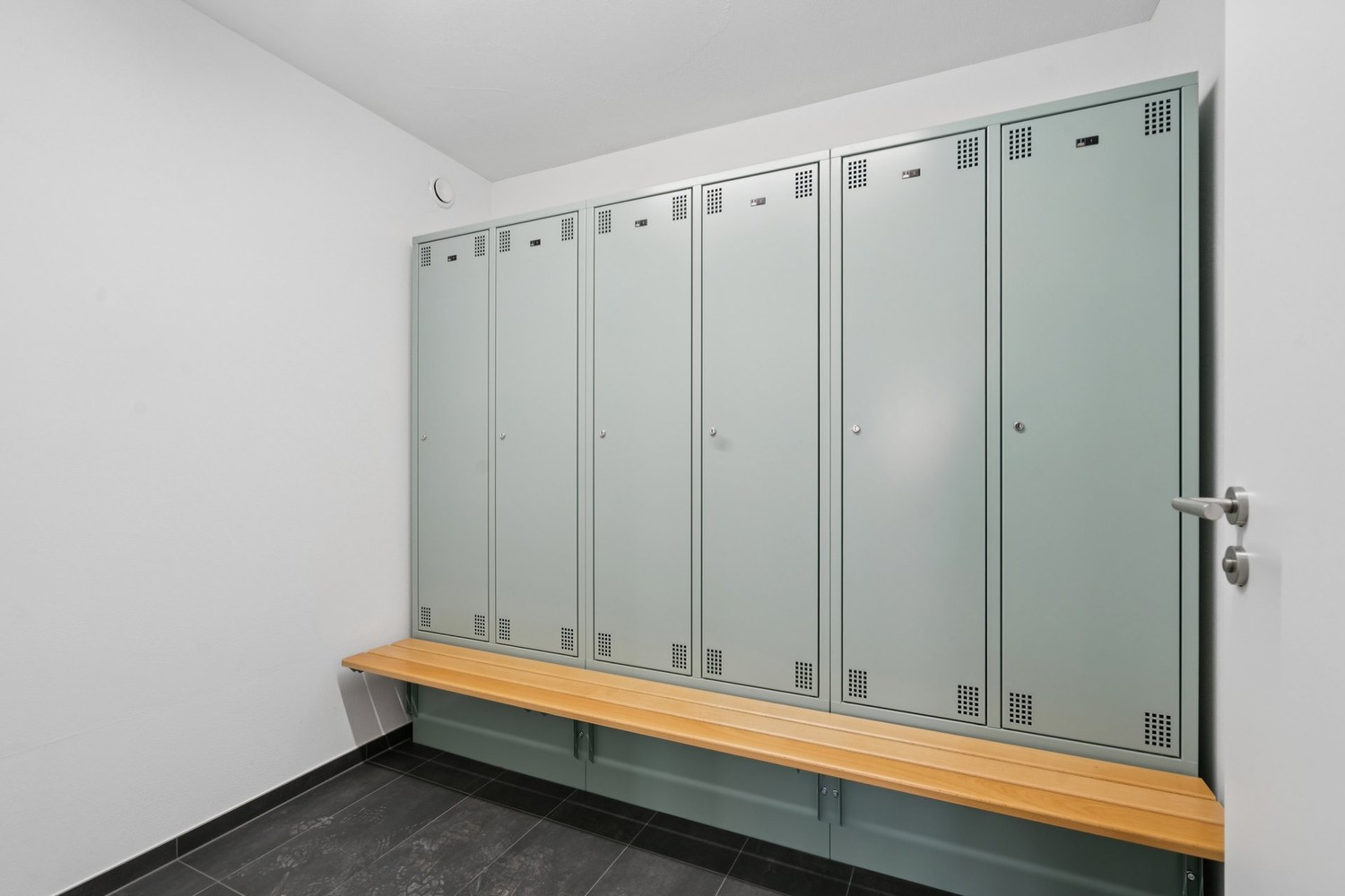 147m² commercial