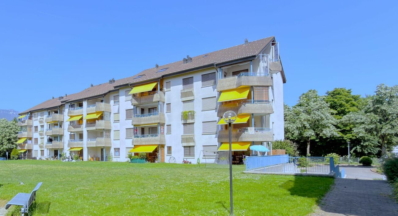 5 rooms apartment