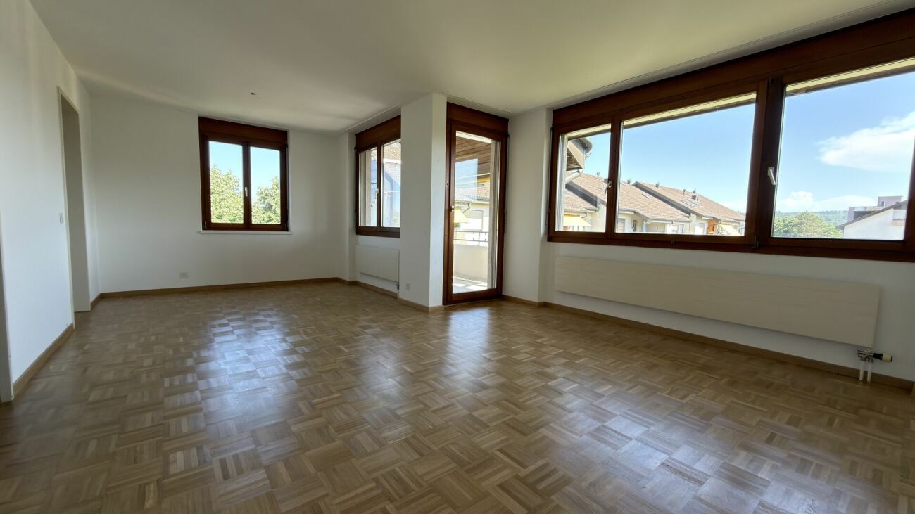 5 rooms apartment