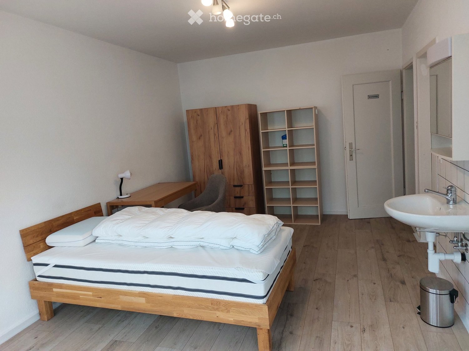 1 room single room