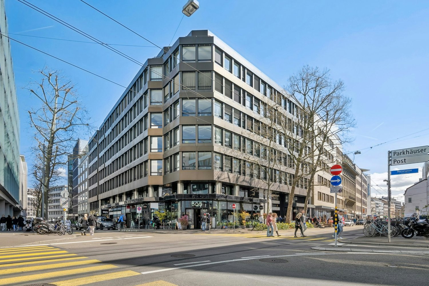 322m² office