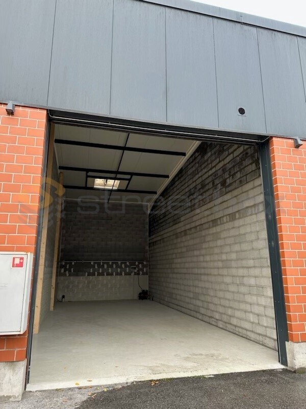 60m² commercial