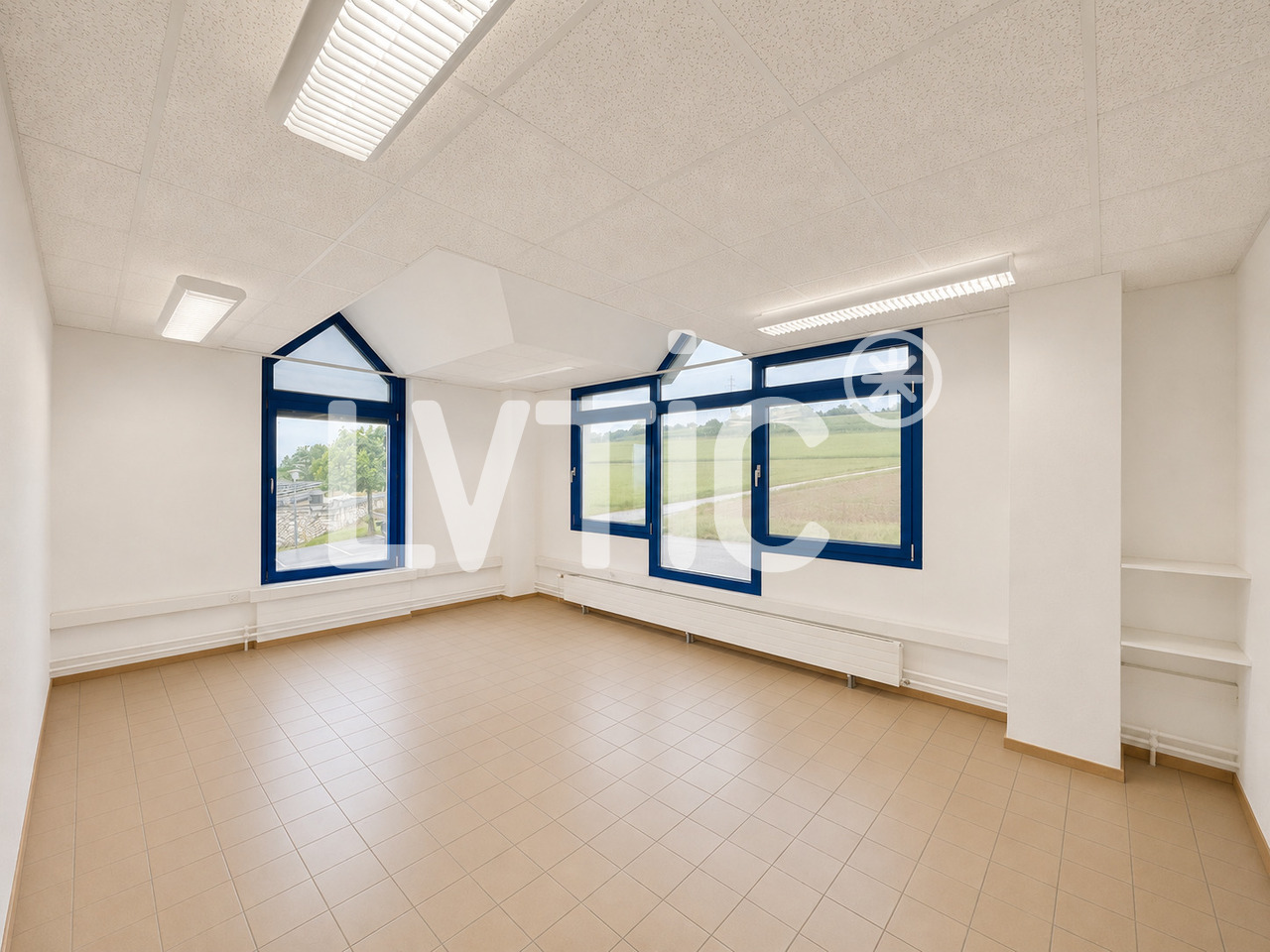 795m² atelier