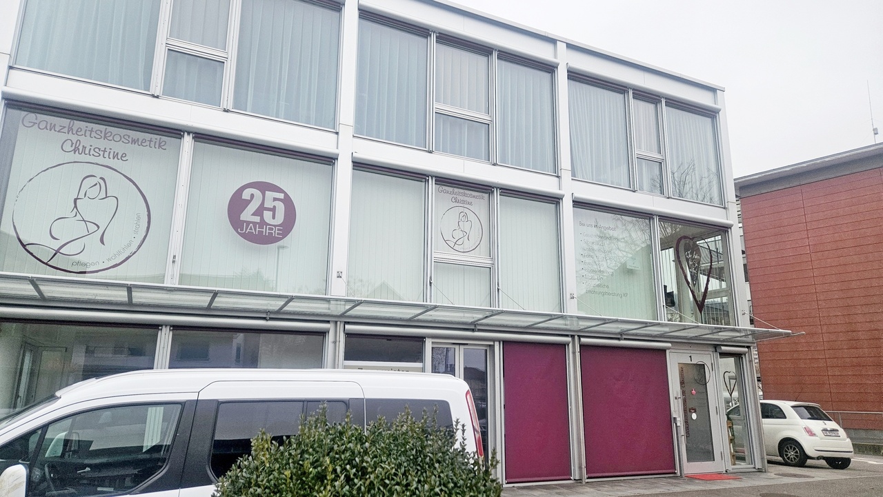 85m² commercial