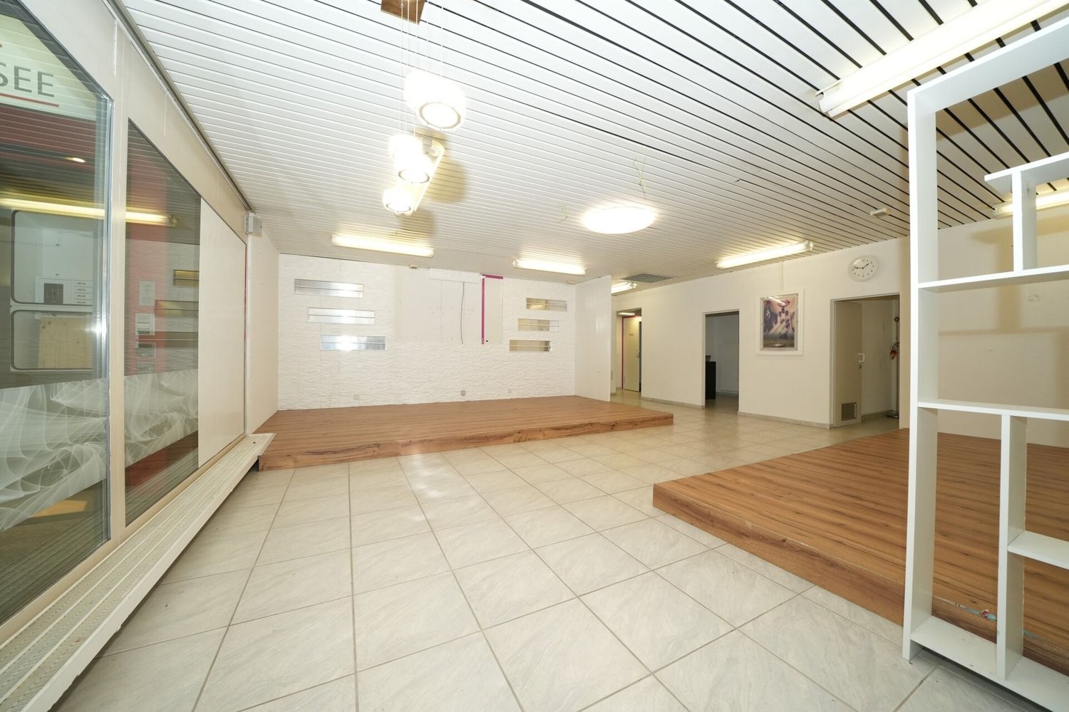 140m² negozio